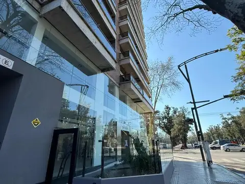 Bv Oroño esquina 27 de Febrero