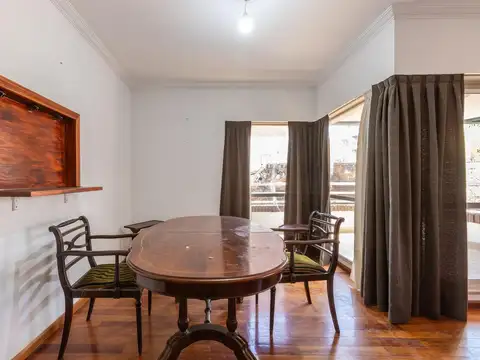 Departamento 4 ambientes con 2 baños