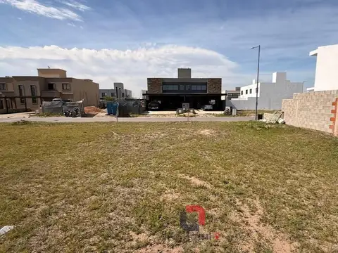 Terreno en Venta en Terrazas De Manantiales, USD 96.000