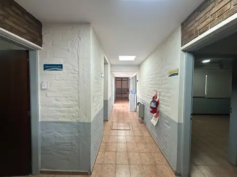 Aristóbulo Del Valle 400