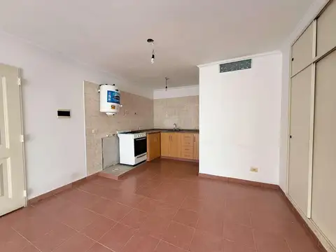 Departamento de 1 ambiente con cochera