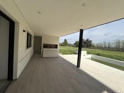 Casa en Venta en San Roque, USD 380.000