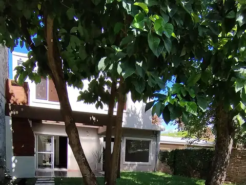 Depto Tipo Casa en Venta de 3 dormitorios