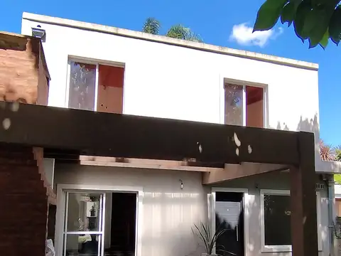 Venta de Ph al fondo en Adrogué