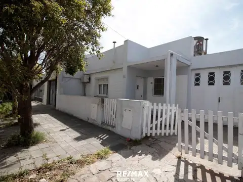 VENTA DOS CASAS EN BLOQUE EN BARRIO PACIFICO