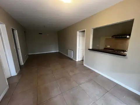 Departamento en alquiler en Boulevard del Sol 100