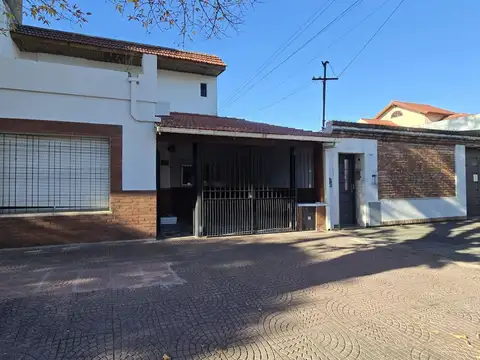 Casa tipo Chalet 3 Ambientes Apto Credito Oportunidad Lanús Este