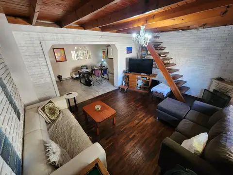 Casa 3 ambientes con 2 baños