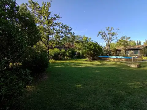 Casa 2 ambientes con 2 baños