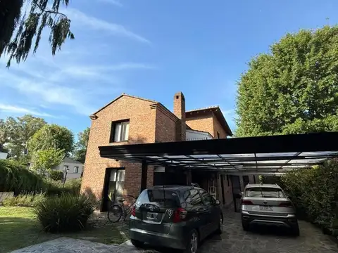 Casa en Venta en Juan Maria Gutierrez, USD 450.000