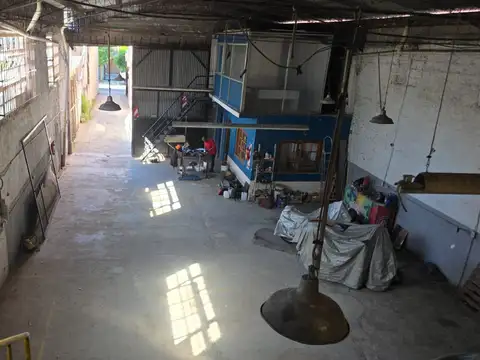 Galpón en alquiler en Villa Adelina – 294 m² | Ideal depósito u operación comercial