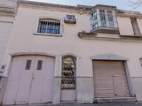 Venta Casa Luis Agote 3 Dorm, Cochera y Local - Oportunidad!