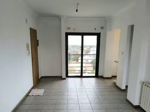 Departamento en Alquiler en Berazategui, $ 650.000