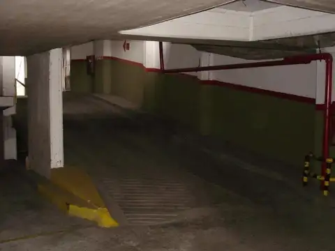 Avenida Hipólito Yrigoyen 900