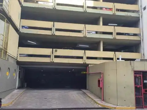 Venta Cochera Fija por rampa en 1er piso