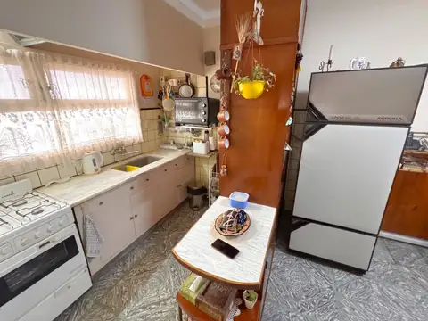 Depto Tipo Casa 4 ambientes con 2 baños