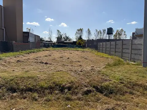 Terreno en Venta en Roldan, USD 18.000