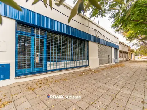 SALON COMERCIAL Y TALLER C/ SALIDA POR MALVINAS