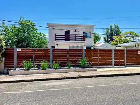 Alquiler anual casa en Punta del este