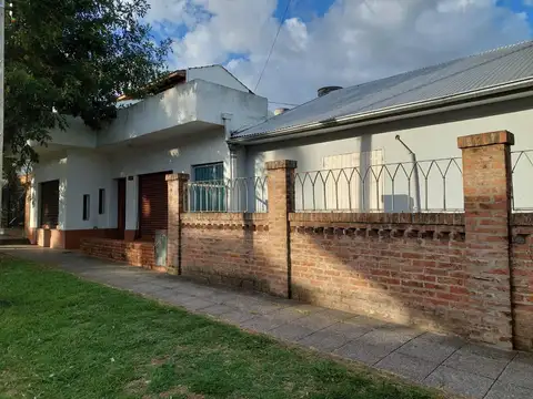 Casa en Venta en Ezpeleta Este, USD 110.000