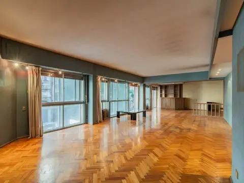Venta Recoleta Departamento 5 Ambientes Dependencia Cochera
