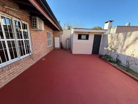 Depto Tipo Casa 2 ambientes con 1 baño