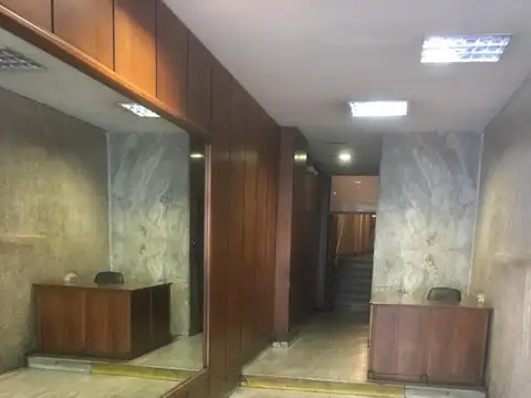 2 AMBIENTES CON 2 PATIOS EN PLANTA BAJA APTO PROFESIONAL