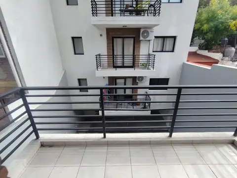 Sarmiento 1400, Piso 2º