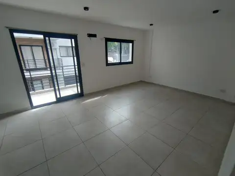 DEPARTAMENTO 2 AMBIENTES CON BAULERA