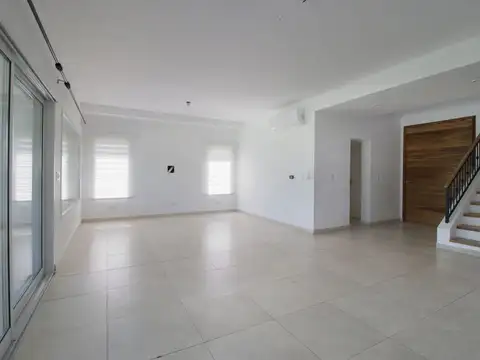 Casa en Venta en Zelaya, USD 299.000