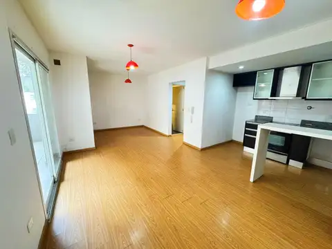 Departamento monoambientes con cochera en alquiler