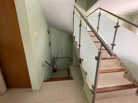 Depto Tipo Casa en Venta en Ciudad Jardín del Palomar, USD 210.000