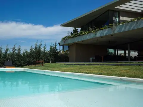 Casa en Alquiler de 4 dormitorios