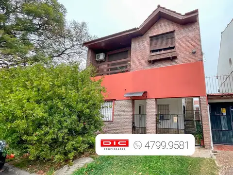 Casa  4 dormitorios Venta - Olivos-Uzal/Panamericana