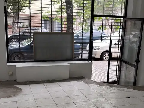 Local en Alquiler en Villa General Mitre, $ 550.000