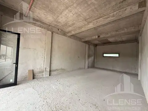 Local de 53m2 venta y alquiler en Guillermo E Hudson