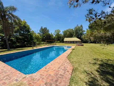 Venta Terreno con Quincho y Pileta en Chacras de Martin Fierro
