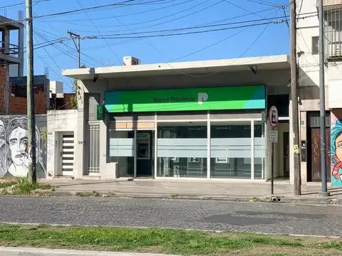 Local en venta en La Plata