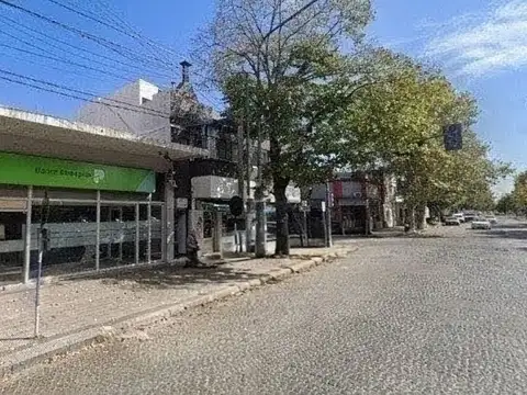 Local en venta en La Plata