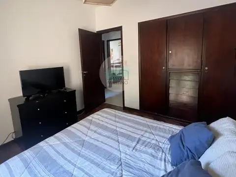 Depto Tipo Casa 5 ambientes con 2 baños