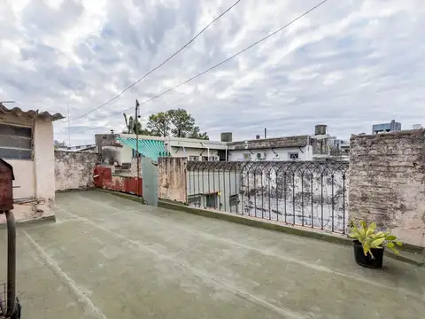 Casa 3 ambientes con 1 baño