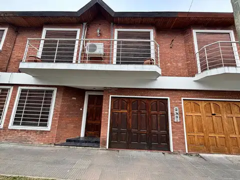 DUPLEX 3 AMBIENTES CON COCHERA CUBIERTA