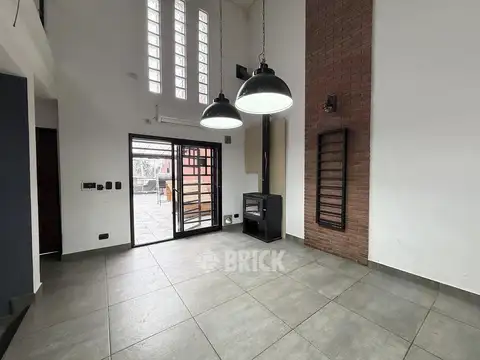 Depto Tipo Casa en Venta de 3 ambientes
