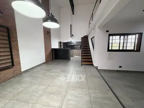 Depto Tipo Casa en Venta en Lanús Este, USD 147.000