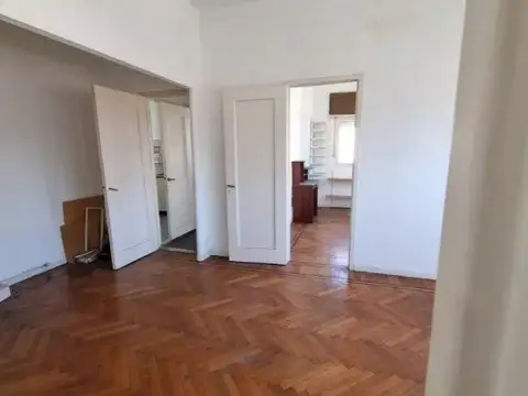 Varela 100, Piso 6