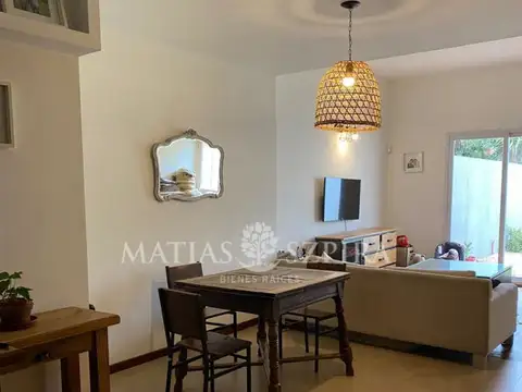 Depto Tipo Casa en Venta en San Nicolás, USD 120.000