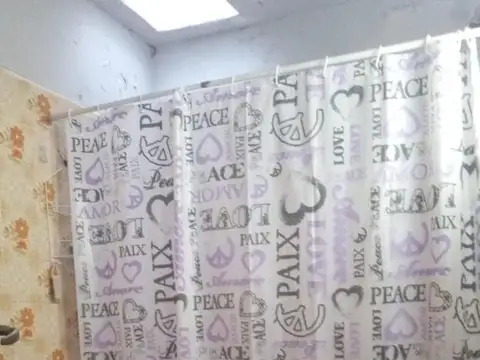 Casa 6 ambientes con 1 baño