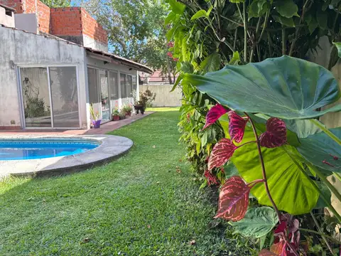 Casa 3 ambientes con 2 baños