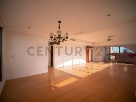 Departamento en Alquiler con 2 cocheras