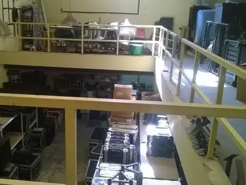 Galpon en Venta 9  mts Frente